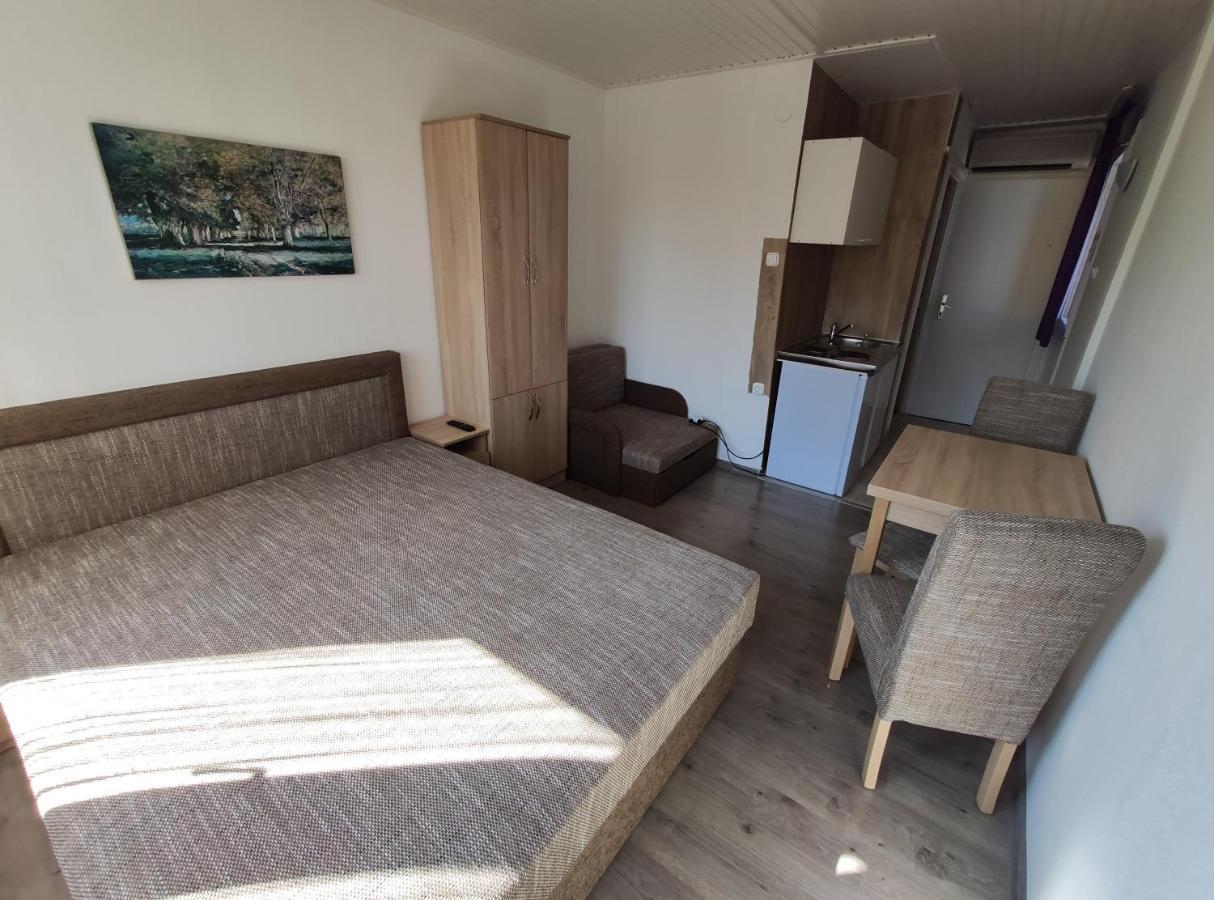 Ozone Apartman Siofok Bagian luar foto